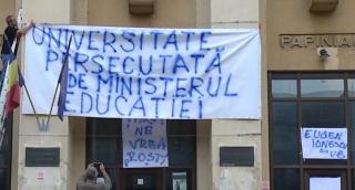 Război între cele mai cunoscute universităţi din ţară şi Ministrul Educaţiei, pe redistribuirea locurilor bugetate