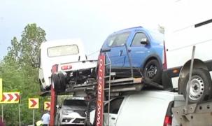 Grav accident rutier, pe Valea Oltului! Două autotrenuri şi o dubiţă s-au ciocnit, după ce un tir a derapat