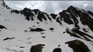 Cei care vor să profite de zăpadă în minivacanţa de 1 mai pot merge la Bâlea Lac