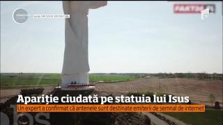 Pe capul celei mai înalte statui a lui Iisus din lume au apărut antene de emisie