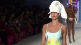 Cele mai râvnite costume de baie ale sezonului, pe podiumul de la Săptămâna Modei din Sao Paulo