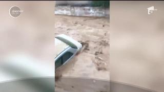 Inundații violente în Iordania. Sute de oameni au fost evacuaţi din zonele afectate