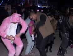 Au început petrecerile şi în Vama Veche, în prima noapte a minivacanţei de 1 Mai