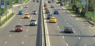 Turiștii se întorc de pe Valea Prahovei. Se merge bară la bară pe DN1 în anumite localități