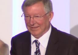 Sir Alex Ferguson a fost operat de urgenţă pe creier