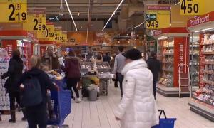 La toamnă vine un nou val de scumpiri. Probleme mari şi pentru românii care au împrumuturi în lei
