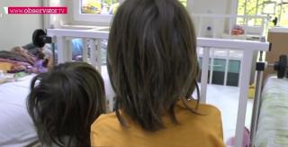 Trei fetiţe din Neamţ, luate de lângă mama lor care iubeşte mai mult alcoolul decât pe proprii copii