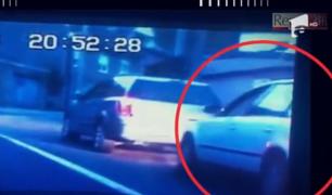 Urmărire ca-n filme în Caraş-Severin. Un şofer a lovit maşina soţiei lui, intenţionat, în faţa poliţiştilor