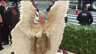Katy Perry, respinsă de prieteni. Diva pop nu a fost invitată la petrecerea dată de Rihanna după Gala MET