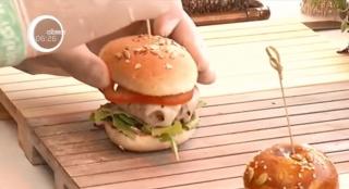 Festivalul Burgerilor îi aşteaptă pe gurmanzi în Bucureşti