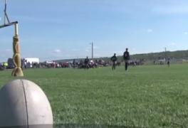 Singura echipă comunală de rugby din țară se află în judeţul Botoșani. Fondatorul este un preot!