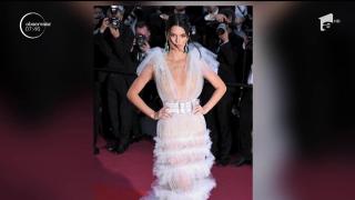 Kendall Jenner a scos toate armele pentru a se face remarcată pe covorul roşu la Festivalul de la Cannes