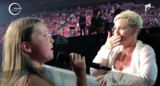 O fetiţă de 12 ani din Canada a desfăşurat o adevărată campanie pe reţelele sociale pentru a atrage atenţia idolului său, Pink