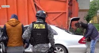 Operaţiunea Ziua Z. Portbagaj plin de droguri la Botoşani. Studenţii din Timişoara şi-au cumpărat stupefiante cu monede virtuale