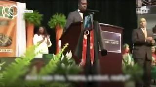 O elevă din SUA a participat la balul de absolvire a liceului, de pe patul de spital