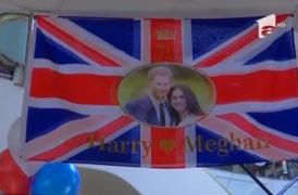 Atmosferă de sărbătoare pe străzile orăşelului Windsor de pe malul Tamisei, în aşteptarea nunţii regale (Video)