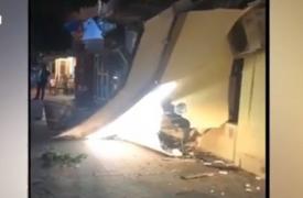 Incident șocant la Eforie Nord. Întreaga faţadă a unei clădiri s-a prăbuşit