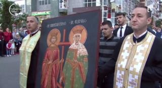 Procesiune impresionantă la Târgu Jiu, de Sfinţii Constantin şi Elena, ocrotitorii urbei