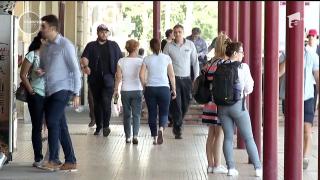 Tot mai mulţi români lasă aglomeraţia şi traiul scump de la oraş pentru viaţa liniştită de la ţară