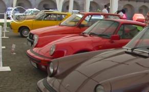 Expoziție de mașini istorice, în Cetatea din Târgu-Mureş