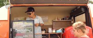 Rulotele cu mâncare, o afacere tot mai profitabilă