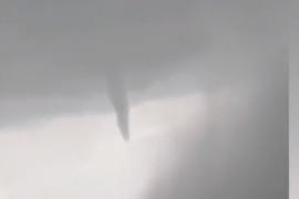 Fenomen meteo straniu la Timişoara, exact în zona în care anul trecut o furtună a lovit cu forţa unui uragan