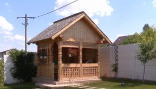 Mii de euro pentru o grădină de vis. Românii investesc mici averi în decoraţiuni exterioare