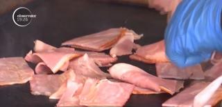 Un român consumă, în medie, peste 54 kilograme de carne pe an