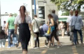 Tânără bătută la metrou, în centrul Capitalei. Agresorul e încă liber. Mărturisirile şocante ale victimei: 'Mi-a tras un pumn. Am căzut jos'