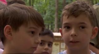 Ce este iubirea? Răspunsurile inedite date de copii la această întrebare