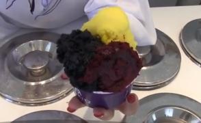 Înghețata cu lavandă și cărbune. Gelateriile vând înghețată cu arome 100% naturale