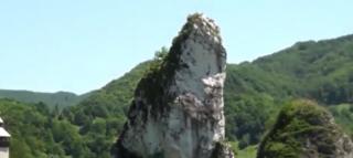 Există un loc în care puteţi admira degetul lui Dumnezeu, chiar la noi în ţară