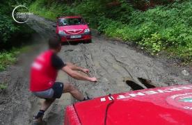 Rătăciţi de GPS! Două familii din Galaţi au avut nevoie de salvamontişti ca să iasă din pădure