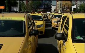 Peste 200 de taximetrişti din Capitală au ieşit din nou în stradă