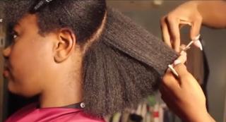 Cum reuşesc hair-styliştii să ne facă să dăm mai mulţi bani pentru un păr fabulos