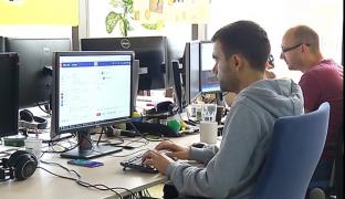 Pe site-ul Casei de Pensii din Constanţa a fost promovată o firmă de videochat