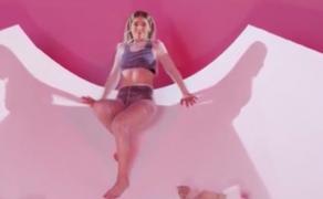 Alina Eremia îi declară dragostea pentru iubit prin noul său single - „Aş da"