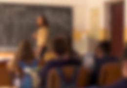 Profesoară lovită de mama unei eleve, în Tulcea