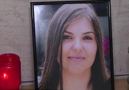 O studentă a murit la Constanţa, după ce i s-a făcut rău în timpul unui examen. Ambulanţa ar fi ajuns prea târziu şi nu era niciun medic prezent