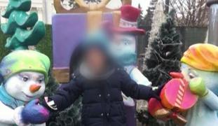 O mamă din Iaşi îl acuză pe tatăl italian că a vrut să-i ia copiii cu forţa