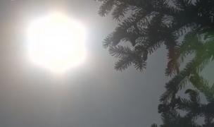 Vreme extremă în România. Meteorologii anunţă atât caniculă, cât şi furtuni cu grindină