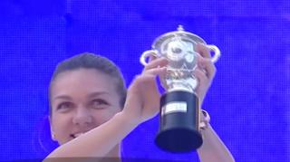 Cele mai emoţionante momente de pe Arena Naţională, unde Simona Halep a adus trofeul Roland Garros