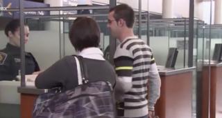 Un parlamentar canadian a cerut reintroducerea vizelor pentru români