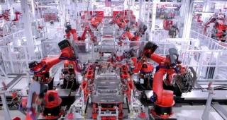 Roboţii lucrează cot la cot cu angajaţii peste tot în lume. Aproape 800 de milioane de salariaţi vor fi înlocuiţi de roboţi până în 2030