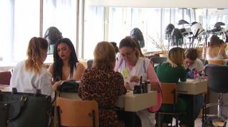 Şcolile profesionale sunt din nou căutate de elevii care vor să înveţe o meserie