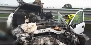 Noi detalii despre accidentul de pe autostrada Deva - Sibiu, soldat cu 4 morți. Șoferul a făcut 2 kilometri slalom printre mașini