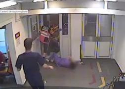 Asistenta din Braşov, rănită într-un incident produs de un tânăr beat, rămâne internată la Neurochirurgie