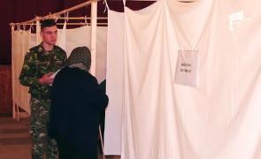 Zeci de localnici dintr-o comună argeşană au primit consultaţii gratuite, chiar la ei în sat