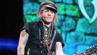 Actorul Johnny Depp pare să se simtă mai bine, după ce starea lui de sănătate a stârnit îngrijorări