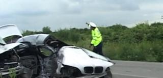 Un tânăr de 26 de ani şi-a pierdut viaţa într-un accident cumplit pe o şosea din judeţul Arad